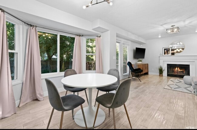 Building Photo - 10311 S Calla Lily Way