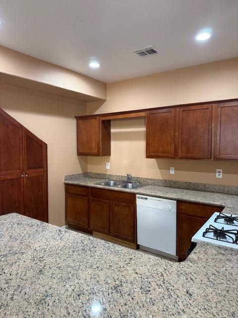 Building Photo - 13828 Luis Dr