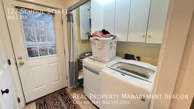 Building Photo - Dream House for Rent - Lebanon, NH