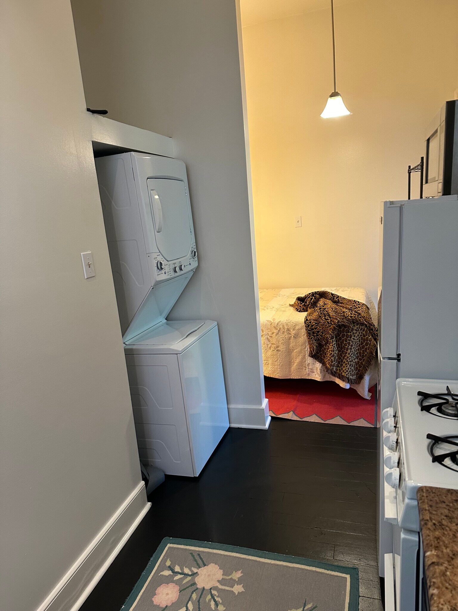stackable washer and dryer - 1314 Pleasant St