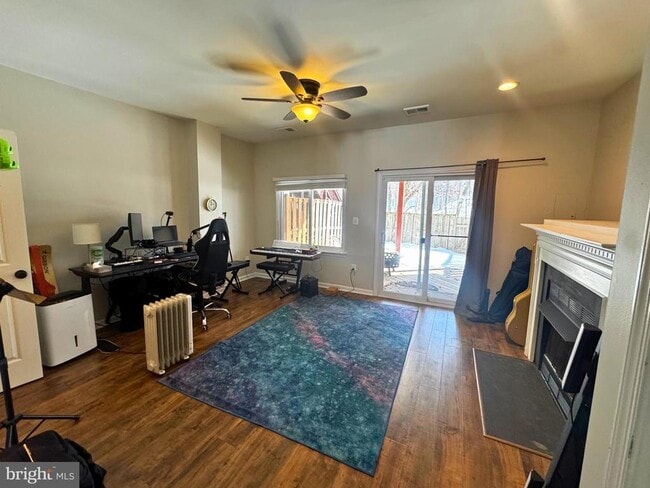 Building Photo - 45713 Paddington Station Terrace