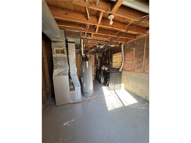 Building Photo - 6024 113th Ave N