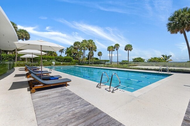 Building Photo - 350 Ocean Dr