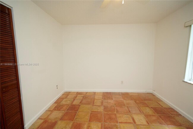 Building Photo - 15402 SW 85th Terrace
