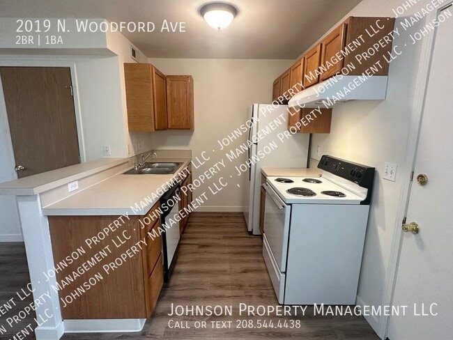 Building Photo - 2019 N Woodford Ave