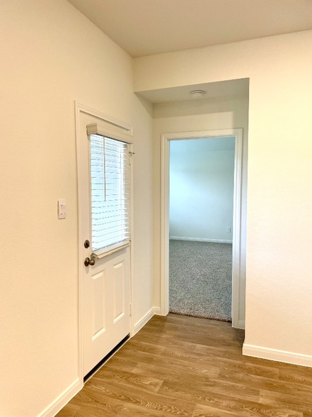 Building Photo - 264 Denali Dr