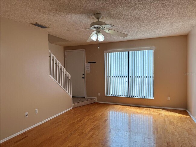 Building Photo - 1305 Park Villa Pl
