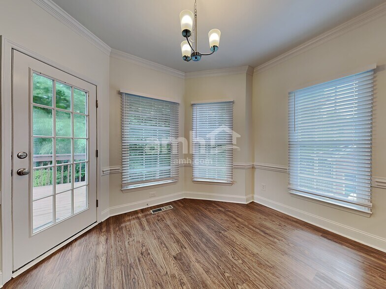 Building Photo - 2875 Gray Moss Dr