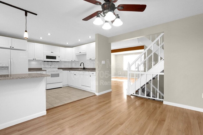 Building Photo - 8707 Glencanyon Dr