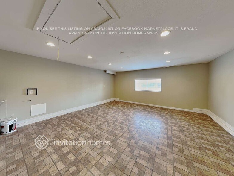 Building Photo - 2250 Horse Creek Cir