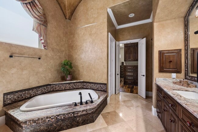 Building Photo - 11418 Lago Verde Dr