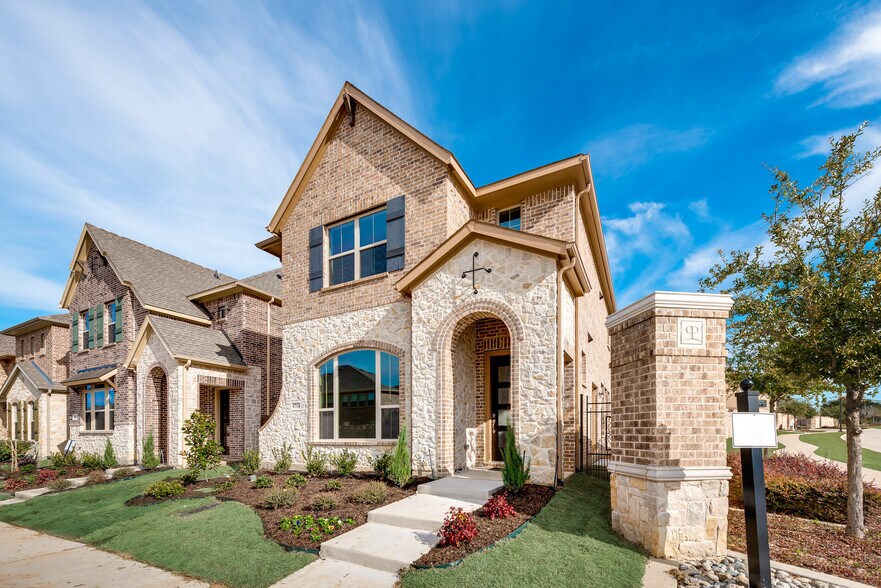 Building Photo - 6716 E Prospect Way