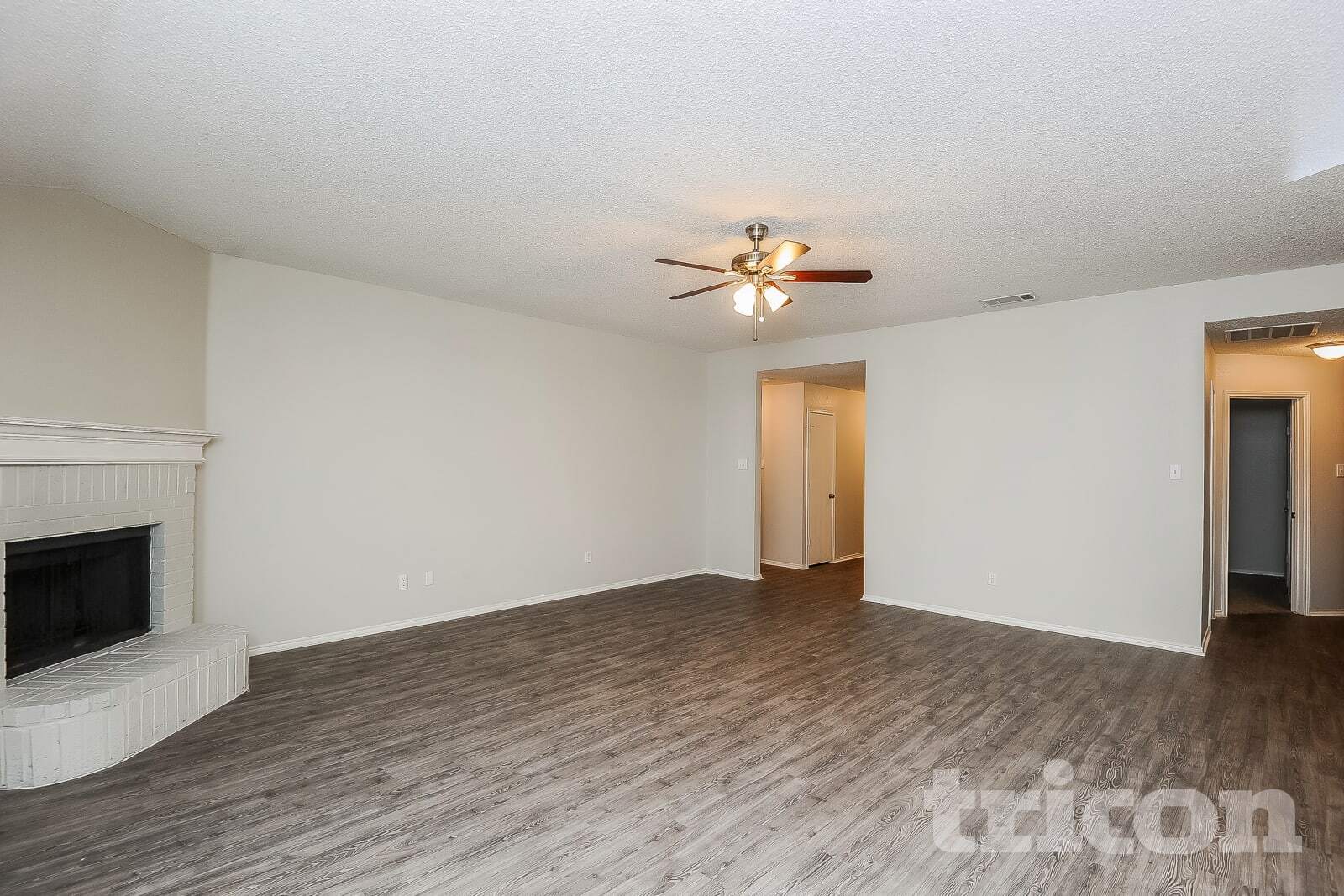 Building Photo - 516 Cambridge Dr