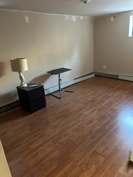 Building Photo - 157 Langham St