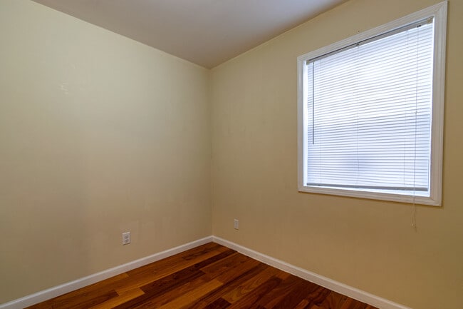 Building Photo - 2730 9th St