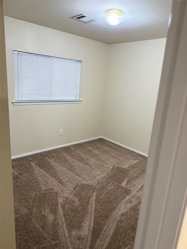 Building Photo - 1539 Nichole Woods Dr