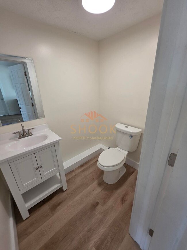 Building Photo - COMPLETELY RENOVATED 3 BR HOME
