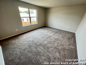 Building Photo - 204 Kinsley Wy