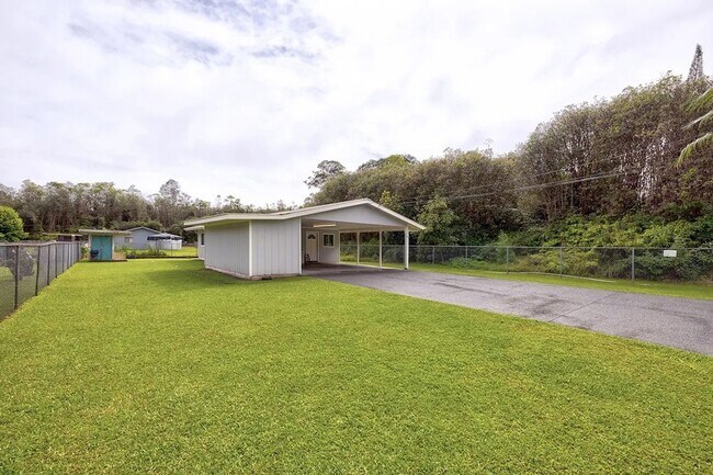 Building Photo - Bright Remodeled 3BR Home – Move-In Ready Now w/ Fenced Yard + Garage