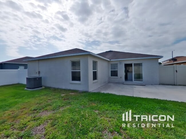 Building Photo - 2483 Brownwood Dr