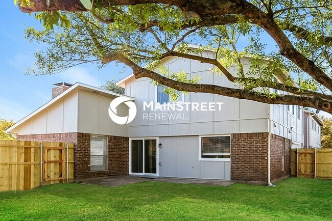 Building Photo - 817 Barcelona Cir