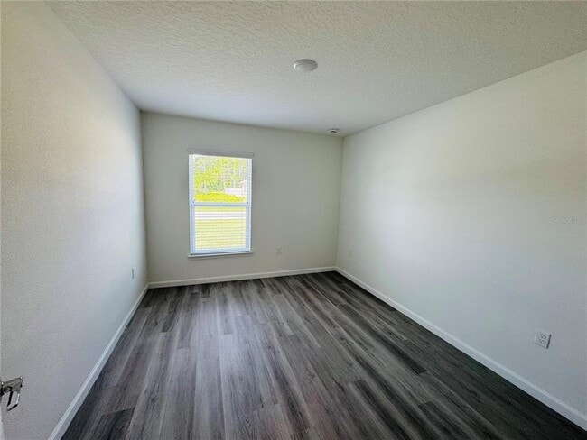 Building Photo - 72 Lancelot Dr