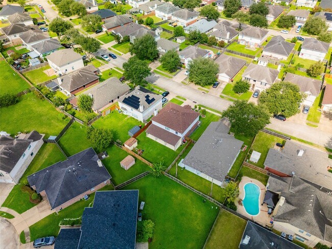 Building Photo - 16307 Split Willow Dr