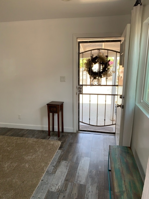 View from inside the front door - 14520 Pontlavoy Ave