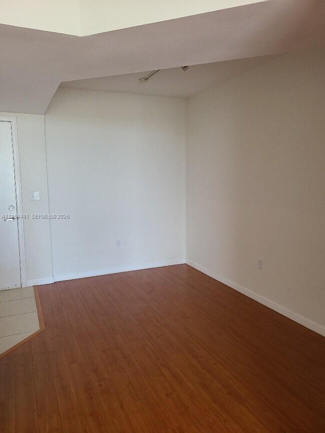 Building Photo - 18800 NE 29th Ave