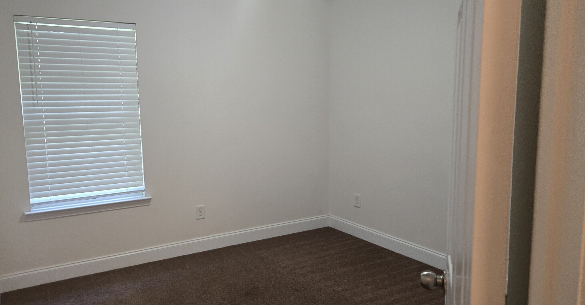 Bedroom 3 - 122 Crown Point Dr