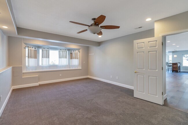 Building Photo - **Beautiful 5 Bed 4 Bath home for rent in ...