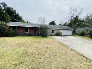 Building Photo - 4663 Rosewood Dr