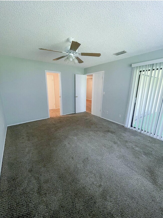 Building Photo - 6010 Indrio Rd