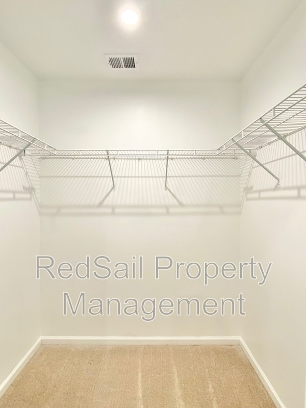 Building Photo - 22 Manilla Cir