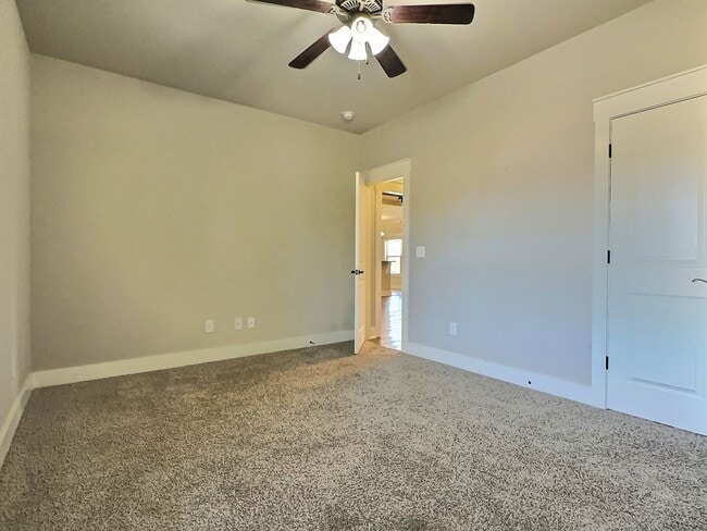 Building Photo - For Rent - Highly Desirable Summerfield, D...
