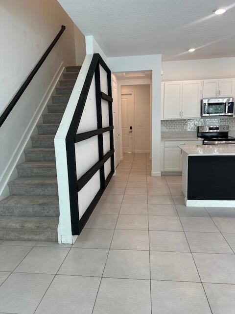 Building Photo - 4504 Hartwell Ln