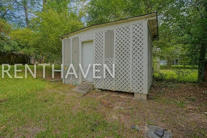 Building Photo - 2812 Harrison Rd