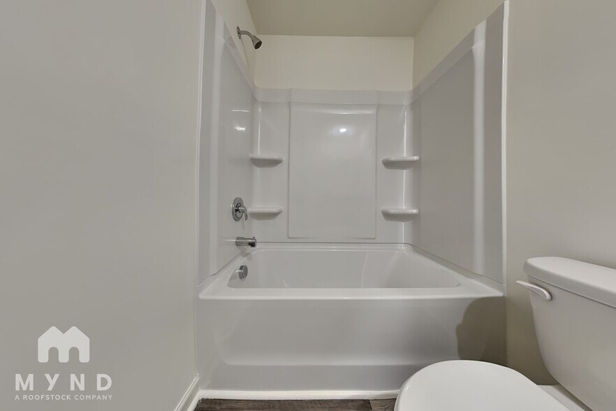 Building Photo - 3003 Fulong Dr