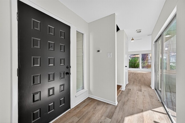 Building Photo - 1917 Trixie Ln