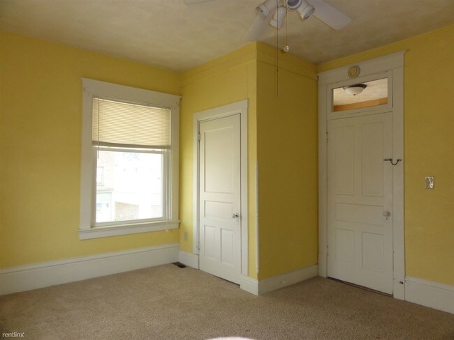 Building Photo - 113 Central Ave