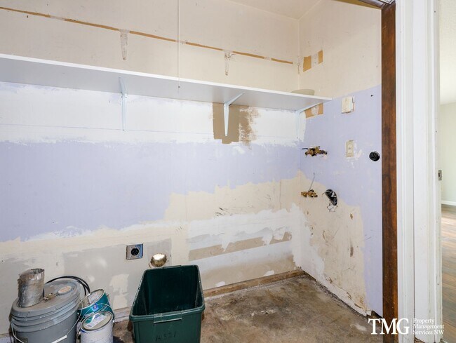 Building Photo - HildebrandtSD-2