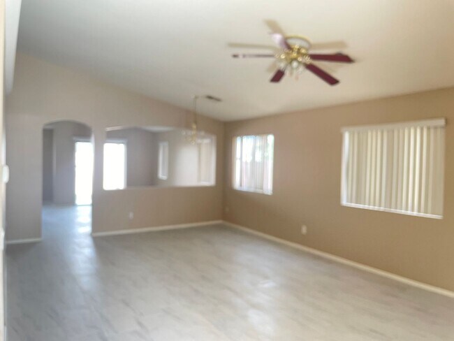 Building Photo - 4 Bedroom, 2 Bath New paint and flooring