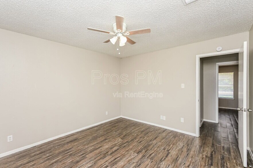Building Photo - 3807 Coates Cir