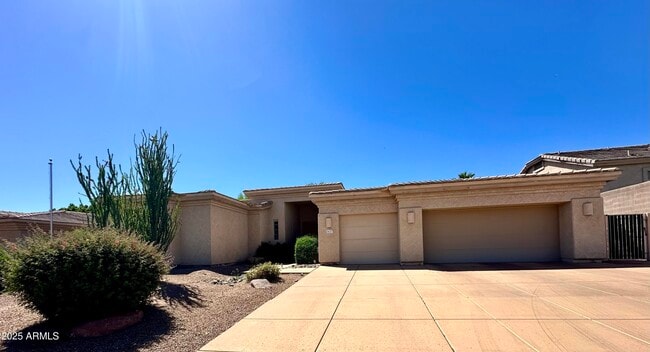 Primary Photo - 2627 E Acoma Dr