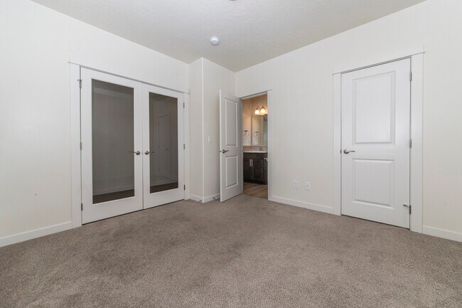 Building Photo - 10236 W Achillea St