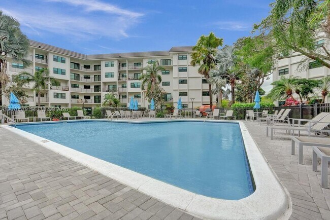 Building Photo - 1101 River Reach Dr