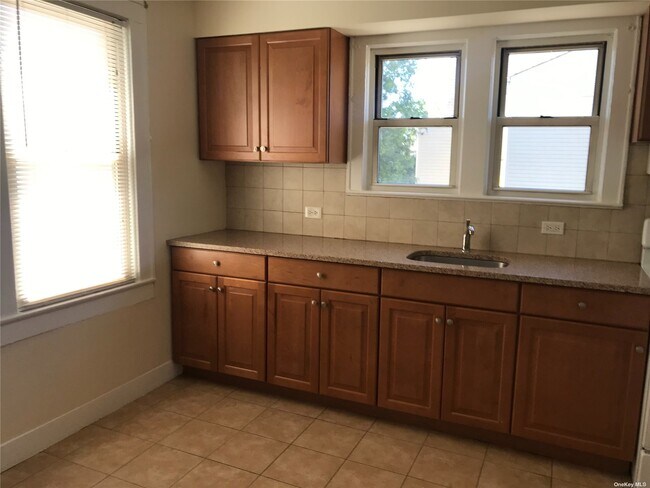 Building Photo - 29 Nostrand St