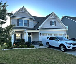 Building Photo - Immaculate 3, Bed, 2.5 Bath Home Minutes from the VA/NC Line
