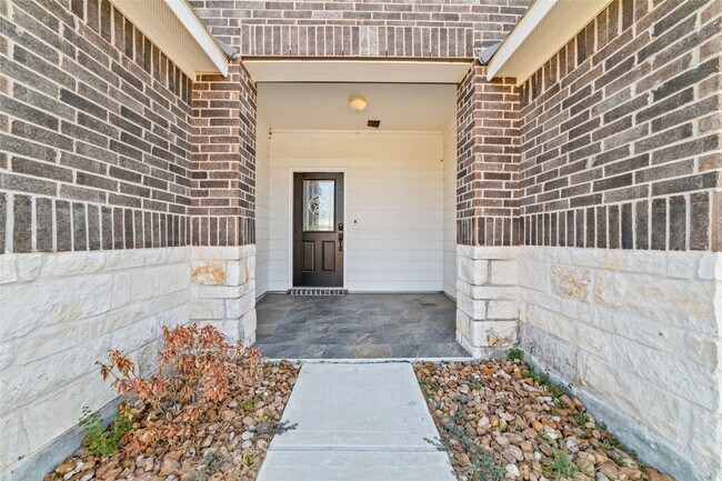 Building Photo - 5502 Creekside Ridge Trail