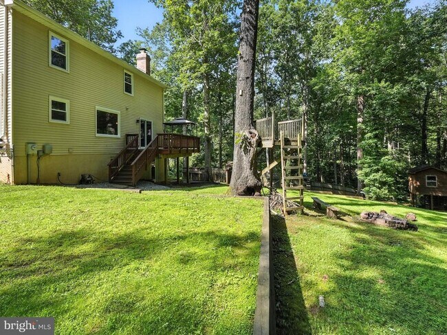 Building Photo - 11109 Ravine Dr